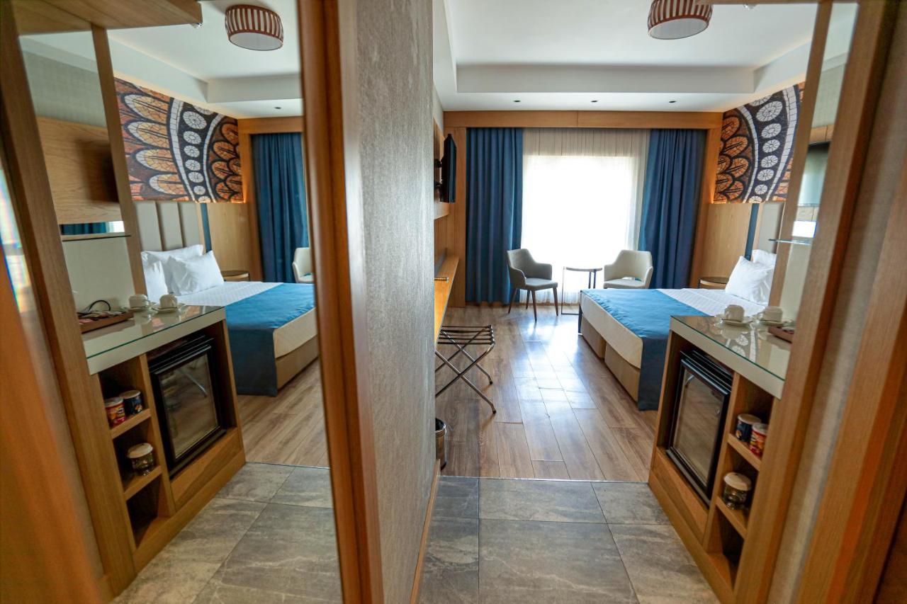 The Green Park Gaziantep Exterior foto A room at the hotel